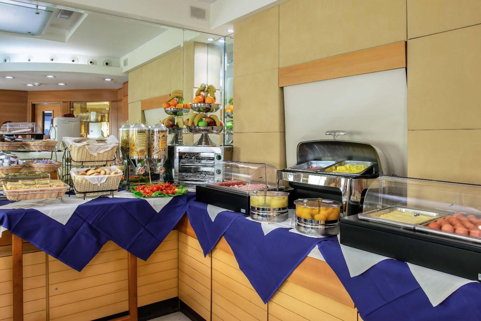 4 Hotel 4 Stelle a Trevi per Esplorare Roma Senza Stress