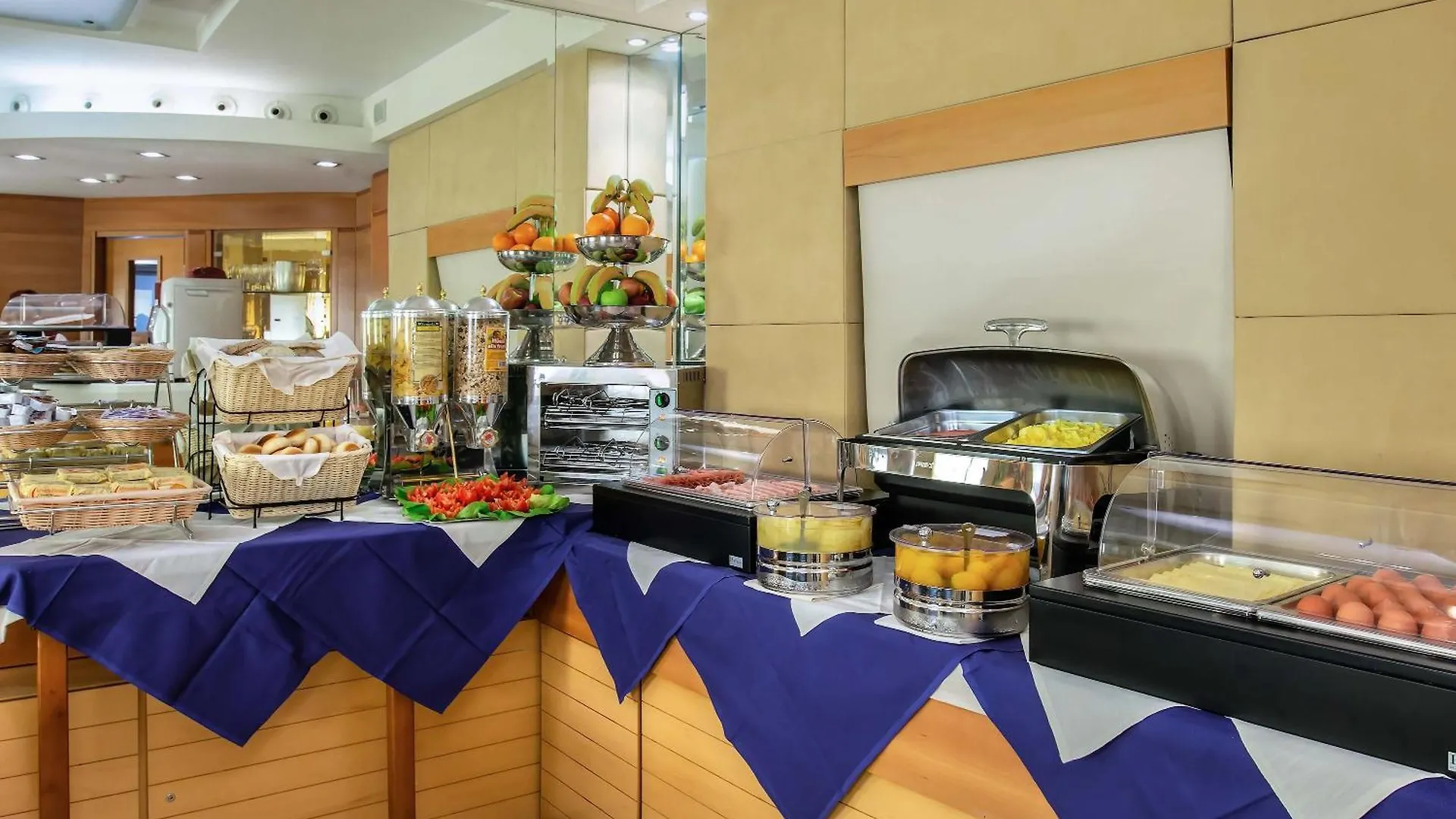 4 Hotel 4 Stelle a Trevi per Esplorare Roma Senza Stress